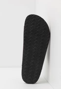 Pier One Unisex - Pantoffels - Brown -Pier One 23e143c048ee4fd8b5e22a3556ccfbfb scaled