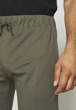 Pier One 2 Pack - Pyjamabroek - Black/Khaki 11 Pier One 2 Pack - Pyjamabroek - Black/Khaki -Pier One 2d7e8aabb1c34004a160f9bd3c559011 scaled