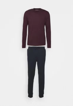 Pier One Pyjama -Dark Blue/Bordeaux 10 Pier One Pyjama -Dark Blue/Bordeaux -Pier One 44d1a5d0e01745888ac1a74563e21776 scaled