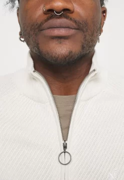 Pier One Vest - Off White 17 Pier One Vest - Off White -Pier One 4ec364bc28aa4ee59f70e4c7a176fe21 scaled