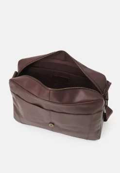 Pier One Leather Unisex - Laptoptas - Brown 6 Pier One Leather Unisex - Laptoptas - Brown -Pier One 5b4d14f90e4c4510b679f04d80f27b19 scaled