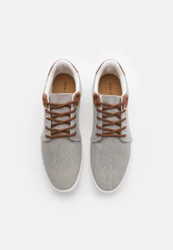 Pier One Unisex - Sneakers Laag - Light Grey 9 Pier One Unisex - Sneakers Laag - Light Grey -Pier One 60fe947ef8cf4df19401d326e0123b74 scaled