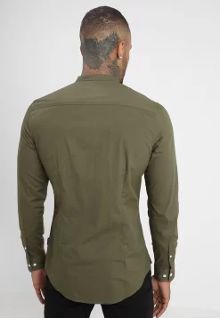 Pier One Muscle Fit Stand- Overhemd - Oliv 7 Pier One Muscle Fit Stand- Overhemd - Oliv -Pier One 6203a98ce2074a57aa2427fe331f99cb