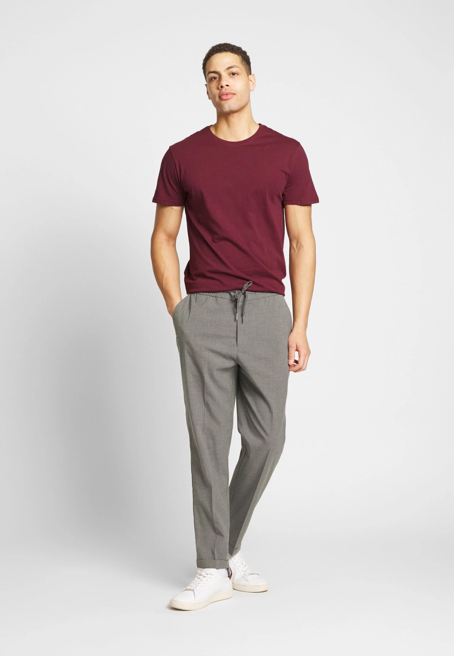 Pier One 3 Pack - T-Shirt Basic - White/Dark Blue/Red 2 Pier One 3 Pack - T-Shirt Basic - White/Dark Blue/Red - Afbeelding 2