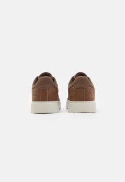 Pier One Unisex - Sneakers Laag - Cognac 8 Pier One Unisex - Sneakers Laag - Cognac -Pier One 8fc46a00bfc54014b9ab0c4b860fd9e9 scaled