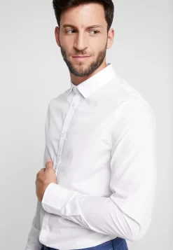 Pier One 2 Pack - Zakelijk Overhemd - White 9 Pier One 2 Pack - Zakelijk Overhemd - White -Pier One 904cef72816b425da821170568e562cd scaled