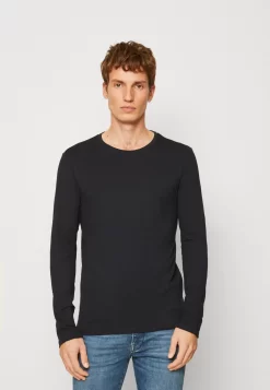 Pier One 2 Pack - Longsleeve - Light Blue/Dark Blue 9 Pier One 2 Pack - Longsleeve - Light Blue/Dark Blue -Pier One 9558d7e27c7a496ea095985662933618 scaled