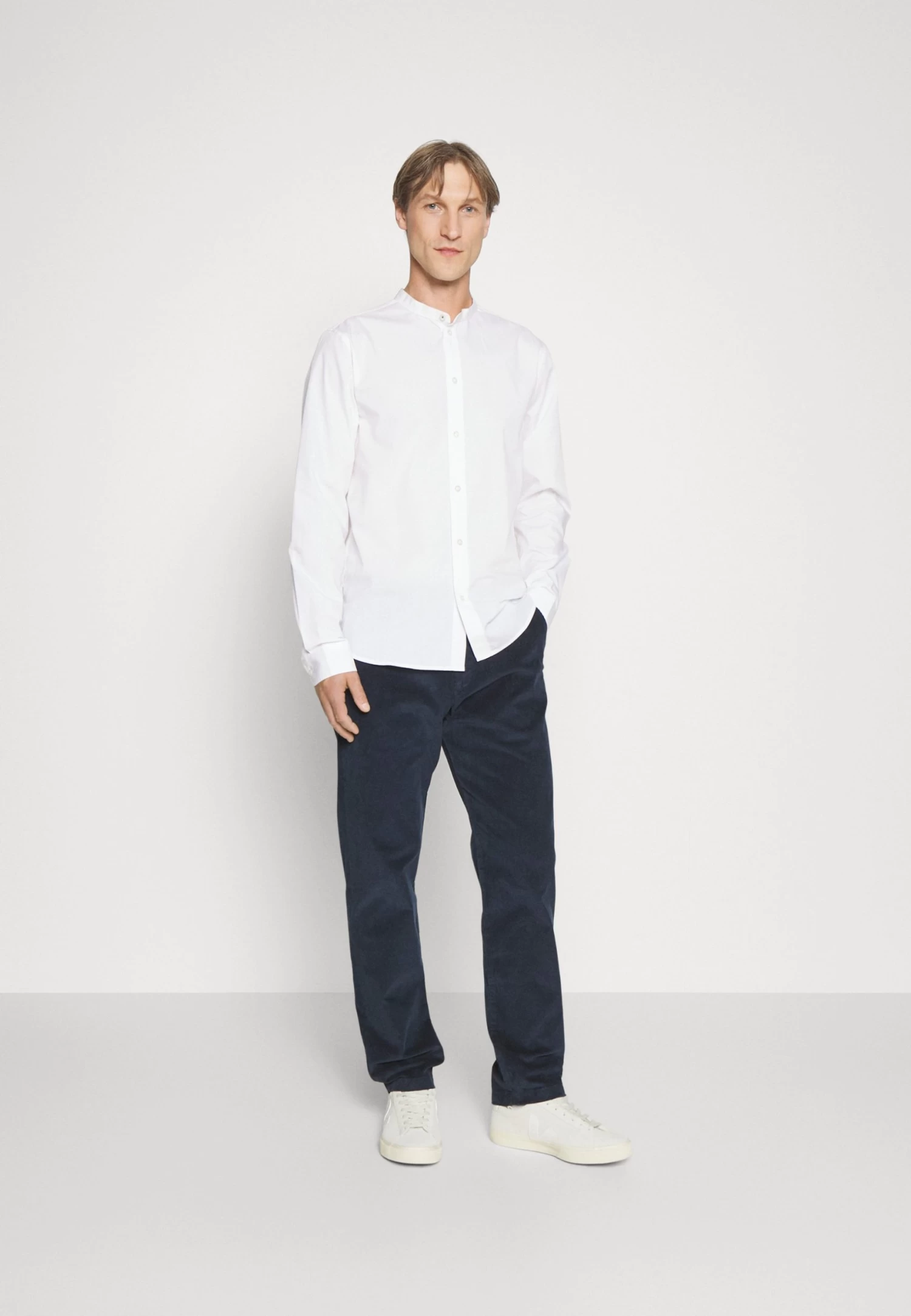 Pier One 2 Pack - Overhemd - White/Olive 1 Pier One 2 Pack - Overhemd - White/Olive