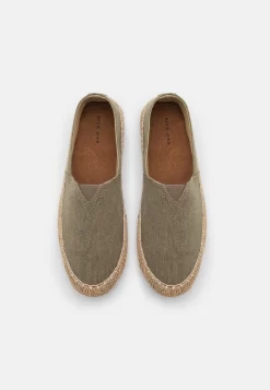 Pier One Espadrilles - Brown 9 Pier One Espadrilles - Brown -Pier One b8b6a1b5c8f4462e91558b6bd6046520 scaled