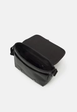 Pier One Unisex - Schoudertas -Black -Pier One c8b3267bb4784f2bbcd3cf675ef176e0 scaled