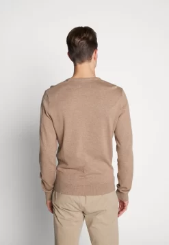 Pier One Basic Crewneck - Trui - Mottled Beige 9 Pier One Basic Crewneck - Trui - Mottled Beige -Pier One e45875b79af34307b546bc88a1571a7e scaled